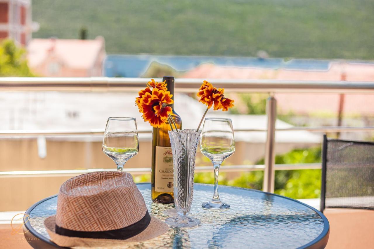 Apartments Ruzmarin Herceg Novi Exterior foto